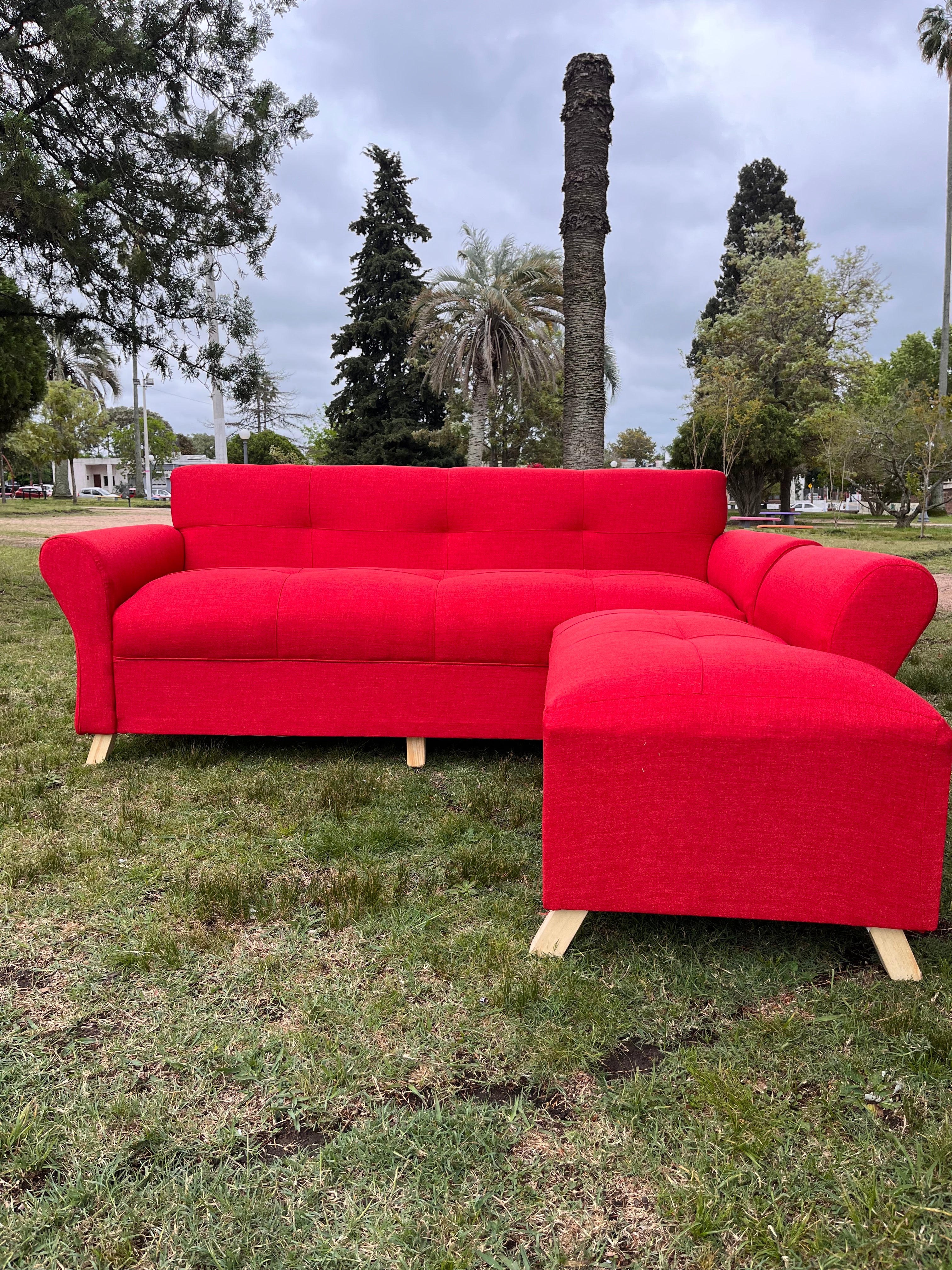 Sofá con chaise nórdico