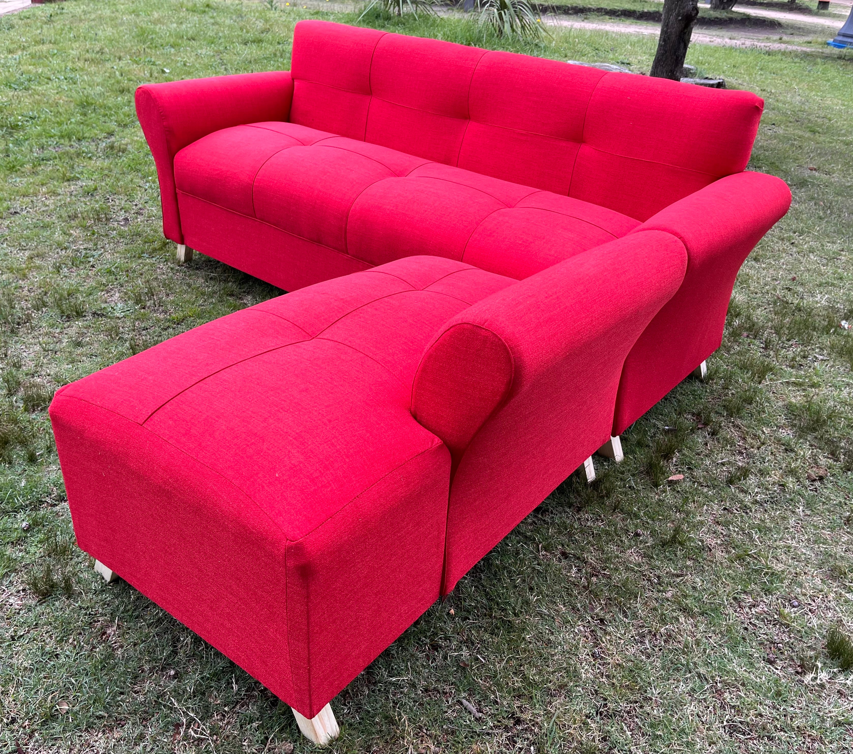 Sofá con chaise nórdico