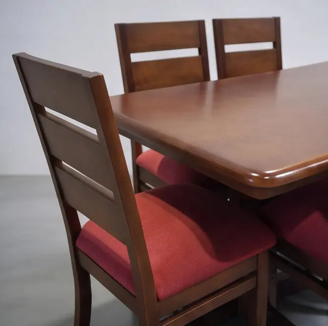 Comedor de 6 sillas modelo Euca