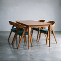 Comedor Nórdico 4 sillas curvas
